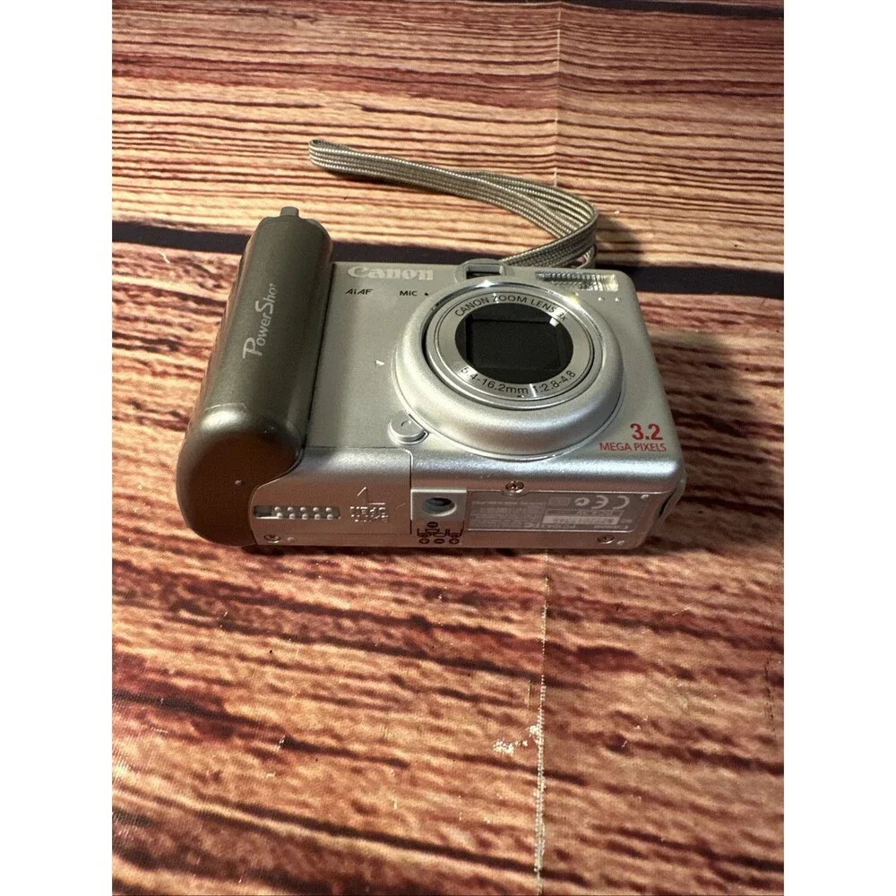 Canon PowerShot A70 3.0MP Digital Camera Silver - READ